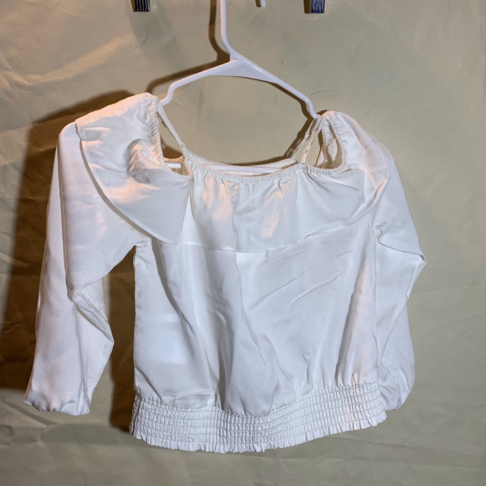 NWT H&M Ruffled Off Shoulder Top